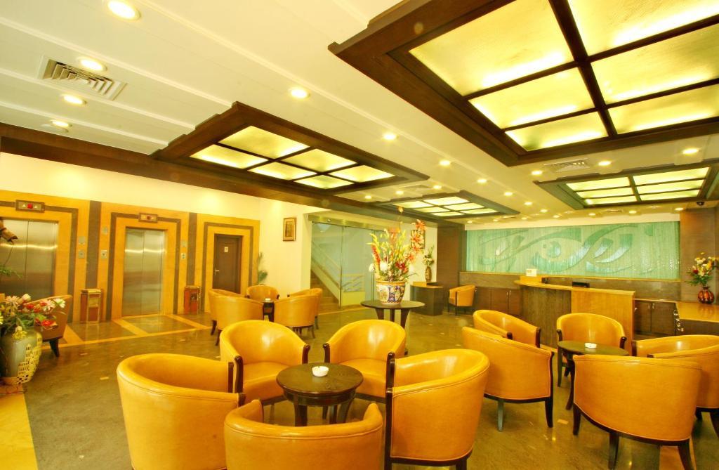 Ambience Executive Hotel Pimpri-Chinchwad Interior photo